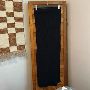 ASOS Design Black Knit Midi Skirt Sweater Look Size 4 Tall EUC